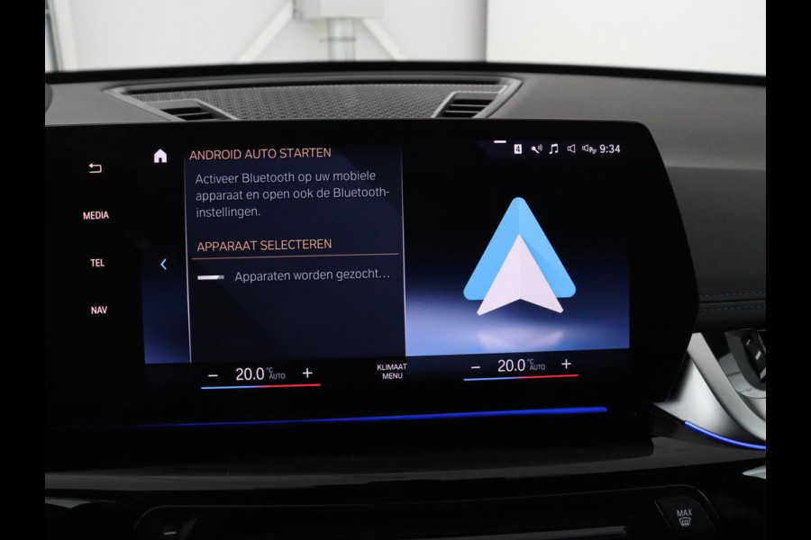BMW X1 xDrive23i M-sport | Panoramadak | Head-up | Harman Kardon | Stuur/Stoelverwarming | 360 camera | Carplay | Memory | Climate control | Sfeerverlichting | Full LED | Leder / Alcantara