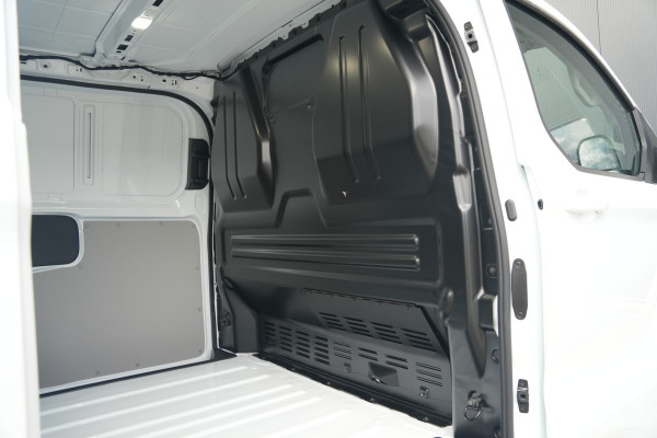 Ford E-Transit Custom 320 L1H1 Limited 71 kWh 218pk - 2x Schuifdeur - Trekhaak - Camera - Carplay - Rijklaar