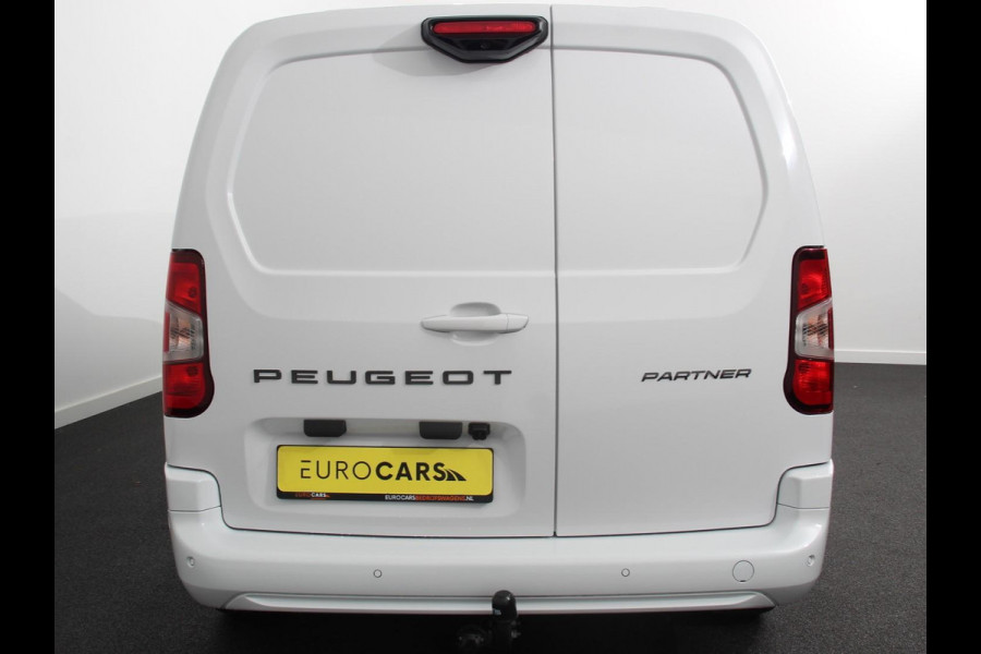 Peugeot Partner 1.5 BlueHDi 130PK L2 Automaat Navigatie Apple Carplay / Android Auto DAB trekhaak Cruise Control Airco Houten bekleding laadruimte