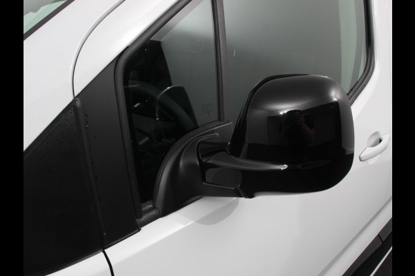 Peugeot Partner 1.5 BlueHDi 130PK L2 Automaat Navigatie Apple Carplay / Android Auto DAB trekhaak Cruise Control Airco Houten bekleding laadruimte