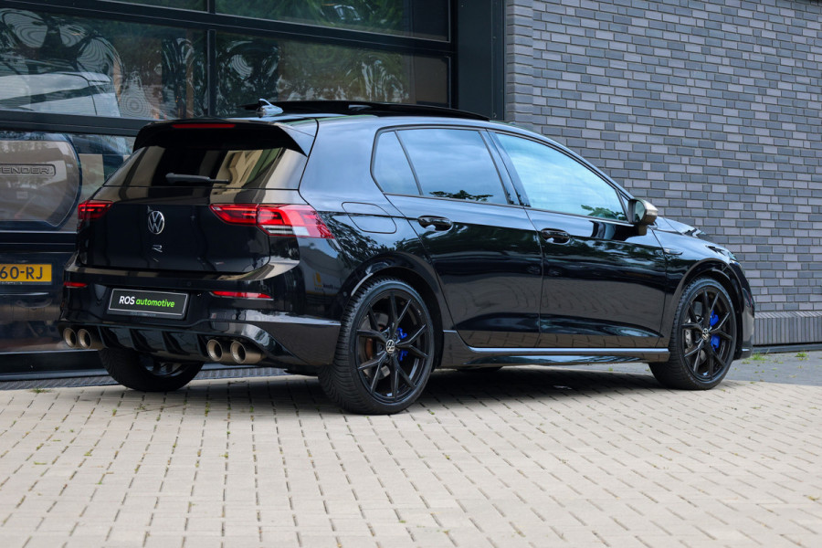 Volkswagen Golf 2.0 TSI R 4Motion | PANO | AKRAPOVIC | DODE HOEK | STUURVERW | IQ-LIGHT |