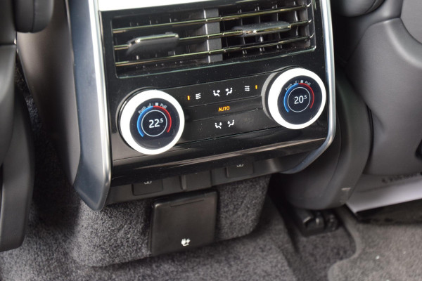 Land Rover Range Rover 4.4 P530 SV