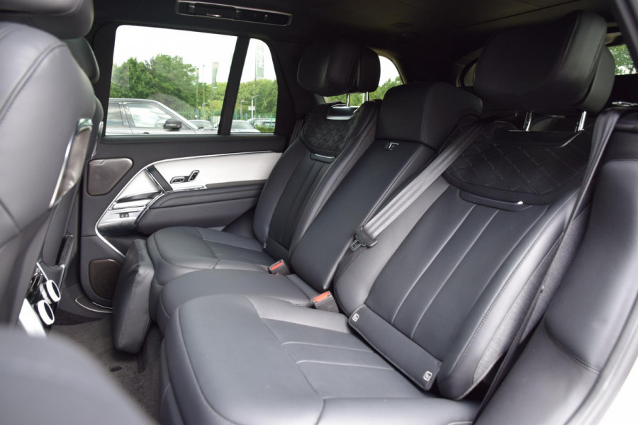 Land Rover Range Rover 4.4 P530 SV