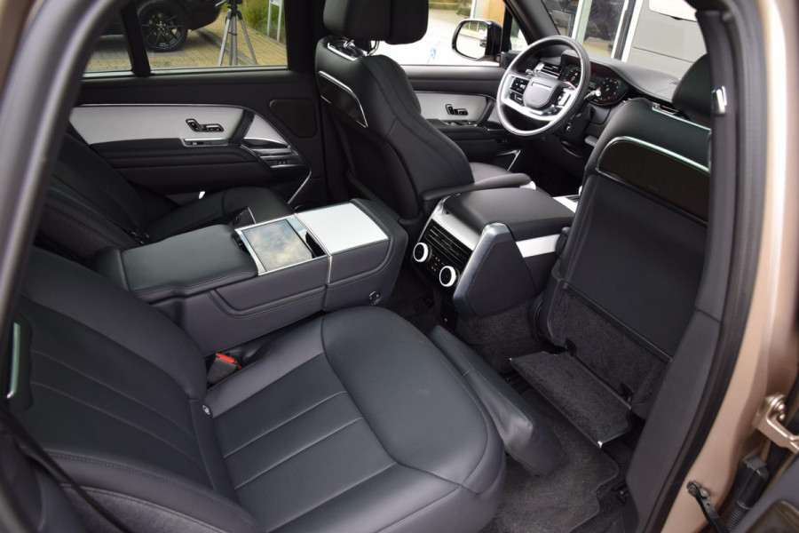 Land Rover Range Rover 4.4 P530 SV