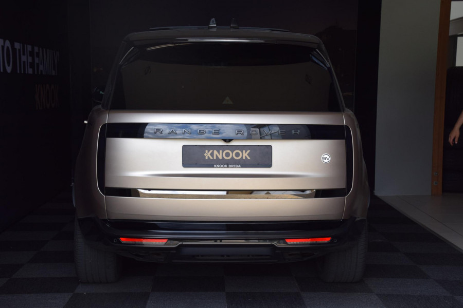 Land Rover Range Rover 4.4 P530 SV