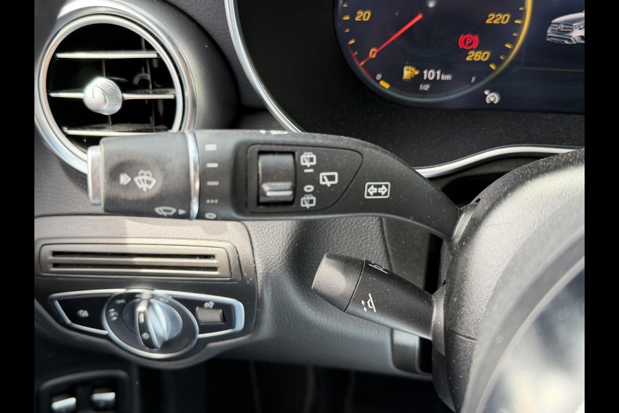 Mercedes-Benz GLC 300e 4MATIC AMG Line 19"/Luchtvering/Matrix LED/Keyless/Memory + stoelverwarming/Sfeerverlichting/Elektrische klep/Apple Carplay & Android Auto