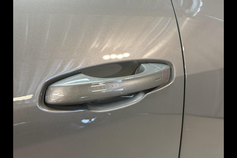 Audi Q3 Sportback 45 TFSI e S Edition 18"/Panoramadak/Dodehoek/Leder/Camera/Elektrische klep/Keyless