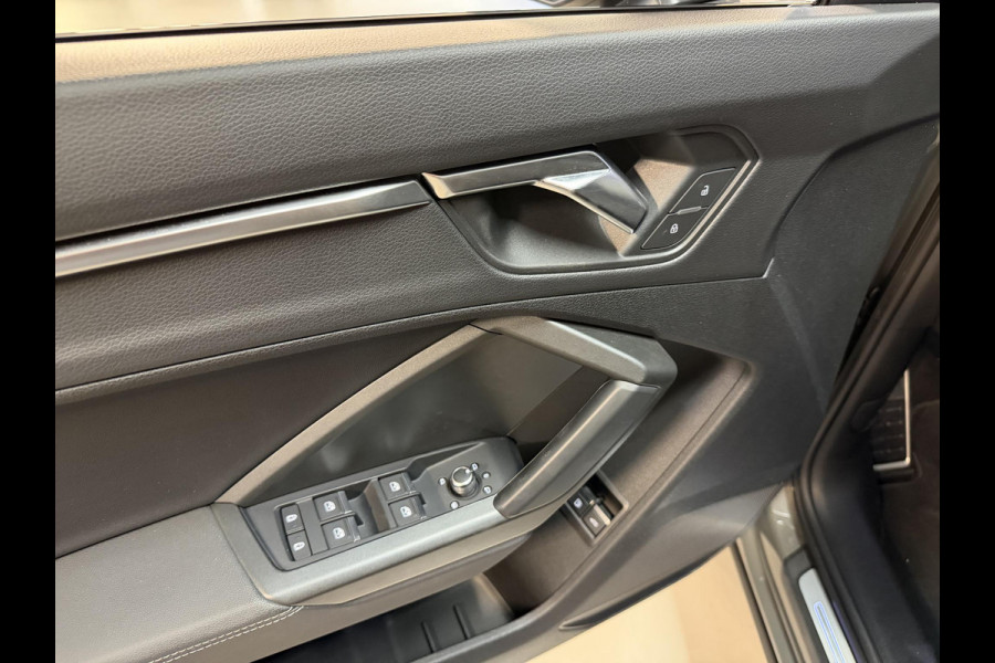 Audi Q3 Sportback 45 TFSI e S Edition 18"/Panoramadak/Dodehoek/Leder/Camera/Elektrische klep/Keyless