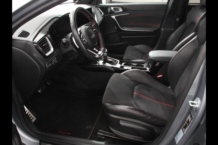 Kia ProCeed 1.6 T-GDi 204pk! Automaat GT Navigatie Apple CarPlay /  Android Auto Camera Adaptieve Cruise Control Stoelverwarming Keyless Entery DAB Parkeersensoren