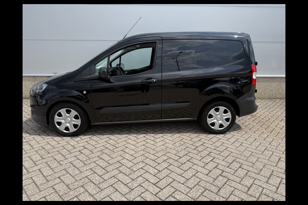 Ford Transit Courier 1.5 TDCI Trend Dura. DRIVERPACK! NAVI! CARPLAY! CAMERA!