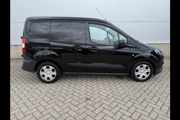 Ford Transit Courier 1.5 TDCI Trend Dura. DRIVERPACK! NAVI! CARPLAY! CAMERA!