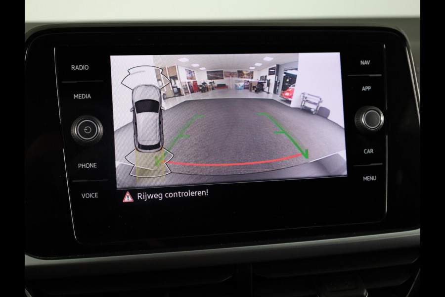 Volkswagen T-Roc 1.5 TSI Life 75 Edition 150PK | Automaat (DSG) | Navigatie | Camera | Digitaal dashboard