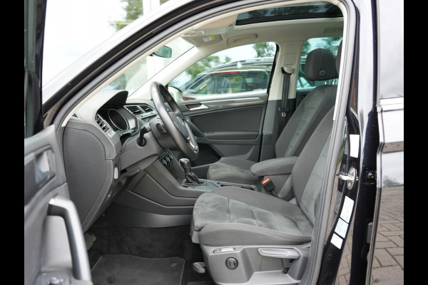 Volkswagen Tiguan 1.5 TSI ACT Comfortline Business | Panorama dak | Adaptive Cruise | Stoelverwarming