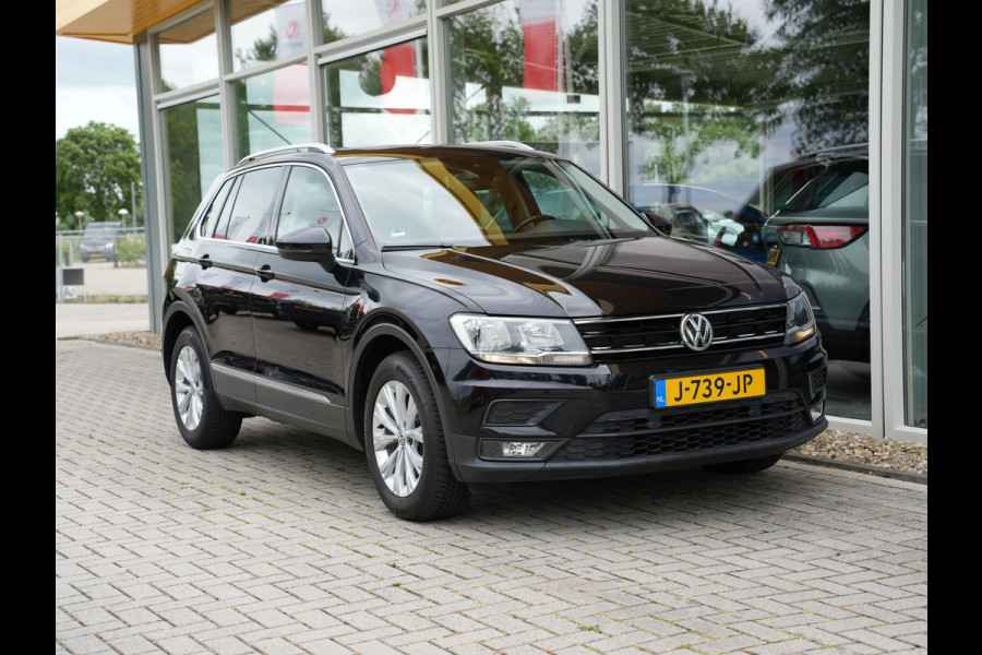 Volkswagen Tiguan 1.5 TSI ACT Comfortline Business | Panorama dak | Adaptive Cruise | Stoelverwarming