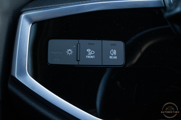 Audi Q3 Sportback 45 TFSIe S line B&O Camera Sfeerverlichting Trekhaak Rode Stiksels