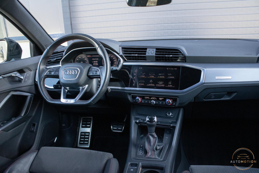 Audi Q3 Sportback 45 TFSIe S line B&O Camera Sfeerverlichting Trekhaak Rode Stiksels