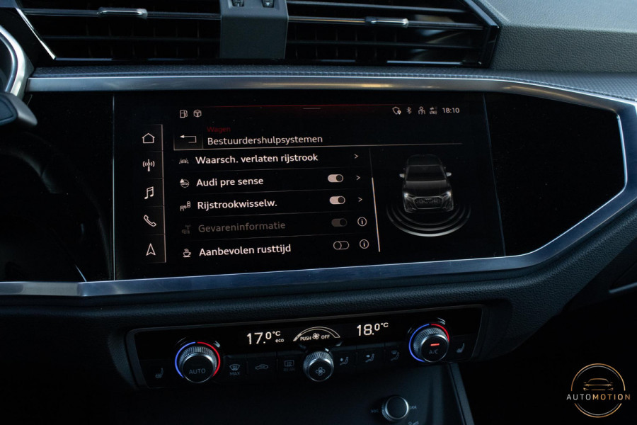 Audi Q3 Sportback 45 TFSIe S line B&O Camera Sfeerverlichting Trekhaak Rode Stiksels