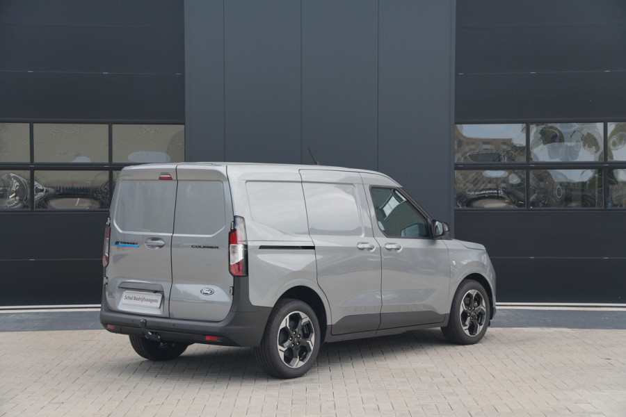 Ford E-Transit Courier Limited 44 kWh 136pk - Trekhaak - Stoel/Stuurverwarming - ACC - Blindspot - Camera - Rijklaar