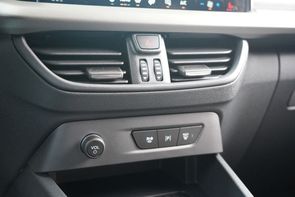 Ford E-Transit Courier Limited 44 kWh 136pk - Trekhaak - Stoel/Stuurverwarming - ACC - Blindspot - Camera - Rijklaar