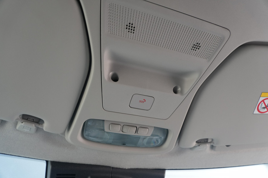 Ford E-Transit Courier Limited 44 kWh 136pk - Trekhaak - Stoel/Stuurverwarming - ACC - Blindspot - Camera - Rijklaar