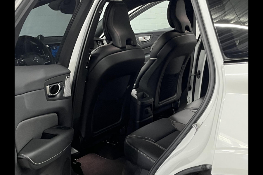 Volvo XC60 2.0 T6 Plug-in hybrid AWD Ultimate Dark Trekhaak | Bowers & Wilkins | Adapt. cruise | Open dak | 360 camera | Head-up | Stoel-/stuurverwarming | Memory