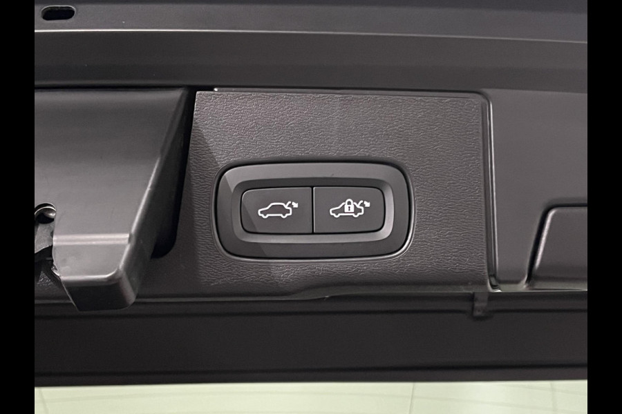Volvo XC60 2.0 T6 Plug-in hybrid AWD Ultimate Dark Trekhaak | Bowers & Wilkins | Adapt. cruise | Open dak | 360 camera | Head-up | Stoel-/stuurverwarming | Memory