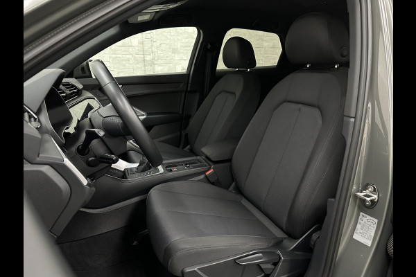 Audi Q3 Sportback 45 TFSI e 245pk S-Line | ACC | Trekhaak | Navi Plus | Lane Assist | Dodehoek | Carplay | LED | Stoelverwarming | Climate-Control | Interieur-Voorverwarming | Bovag Garantie |