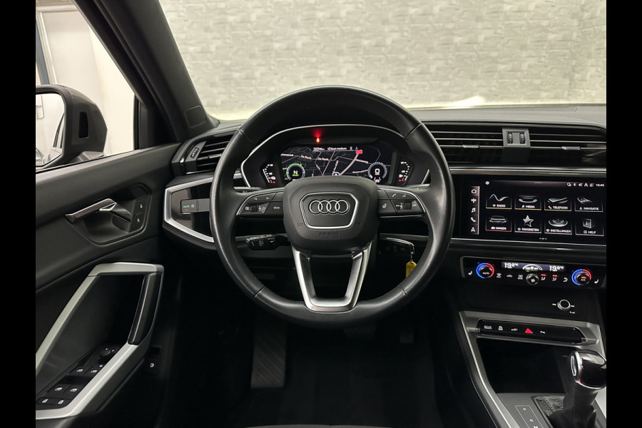 Audi Q3 Sportback 45 TFSI e 245pk S-Line | ACC | Trekhaak | Navi Plus | Lane Assist | Dodehoek | Carplay | LED | Stoelverwarming | Climate-Control | Interieur-Voorverwarming | Bovag Garantie |
