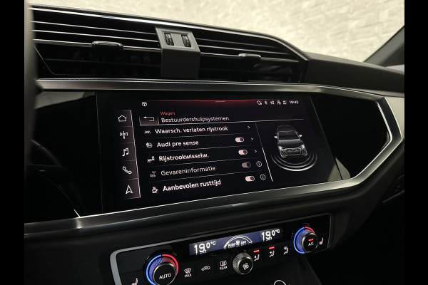 Audi Q3 Sportback 45 TFSI e 245pk S-Line | ACC | Trekhaak | Navi Plus | Lane Assist | Dodehoek | Carplay | LED | Stoelverwarming | Climate-Control | Interieur-Voorverwarming | Bovag Garantie |