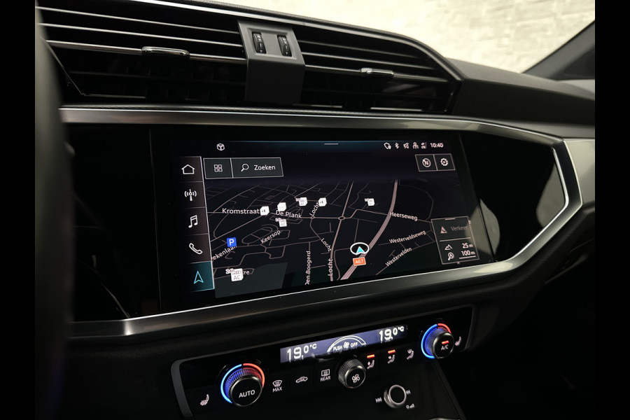 Audi Q3 Sportback 45 TFSI e 245pk S-Line | ACC | Trekhaak | Navi Plus | Lane Assist | Dodehoek | Carplay | LED | Stoelverwarming | Climate-Control | Interieur-Voorverwarming | Bovag Garantie |