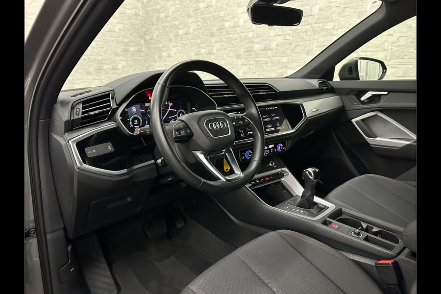 Audi Q3 Sportback 45 TFSI e 245pk S-Line | ACC | Trekhaak | Navi Plus | Lane Assist | Dodehoek | Carplay | LED | Stoelverwarming | Climate-Control | Interieur-Voorverwarming | Bovag Garantie |