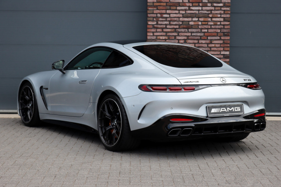 Mercedes-Benz AMG GT AMG 63 4MATIC+ Coupé | Keramisch | Carbon | AMG Dynamic+ | Achterasbesturing | Panoramadak | Performance-Stoelen | Multicountourstoelen | Burmester | Distronic+ |