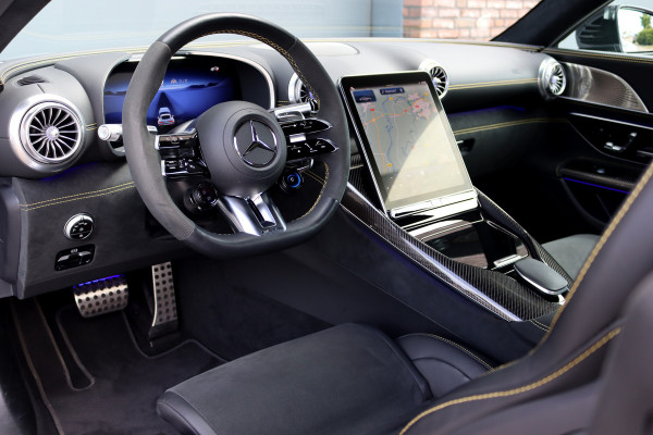 Mercedes-Benz AMG GT AMG 63 4MATIC+ Coupé | Keramisch | Carbon | AMG Dynamic+ | Achterasbesturing | Panoramadak | Performance-Stoelen | Multicountourstoelen | Burmester | Distronic+ |