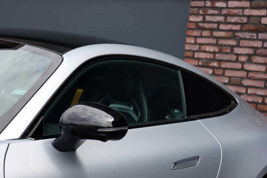 Mercedes-Benz AMG GT AMG 63 4MATIC+ Coupé | Keramisch | Carbon | AMG Dynamic+ | Achterasbesturing | Panoramadak | Performance-Stoelen | Multicountourstoelen | Burmester | Distronic+ |