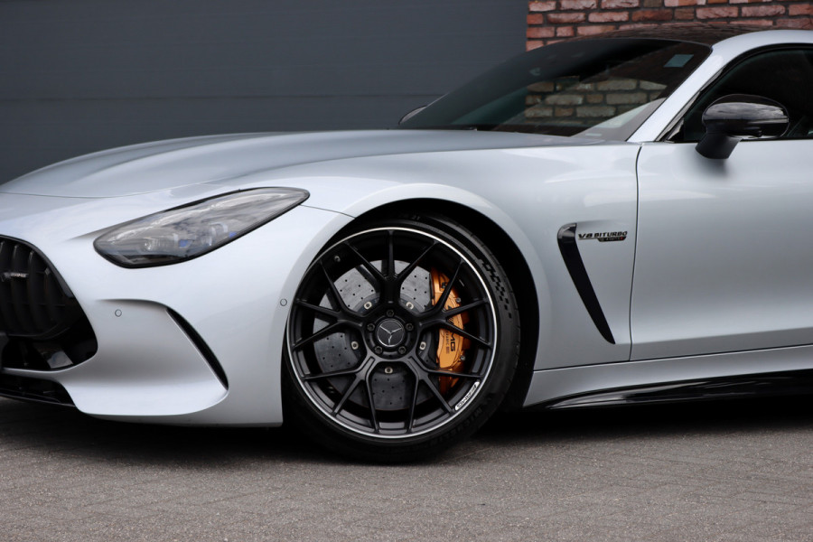 Mercedes-Benz AMG GT AMG 63 4MATIC+ Coupé | Keramisch | Carbon | AMG Dynamic+ | Achterasbesturing | Panoramadak | Performance-Stoelen | Multicountourstoelen | Burmester | Distronic+ |