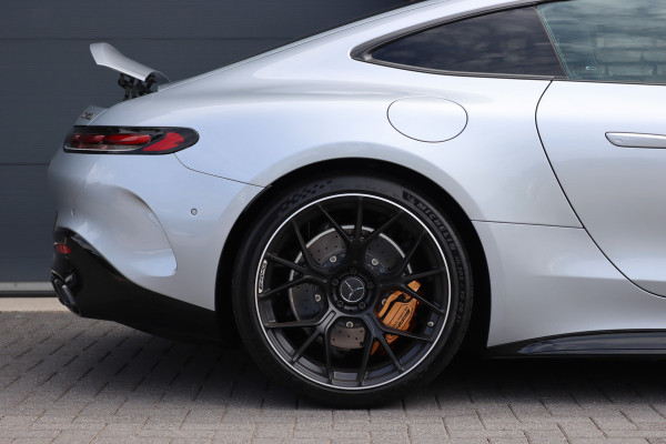 Mercedes-Benz AMG GT AMG 63 4MATIC+ Coupé | Keramisch | Carbon | AMG Dynamic+ | Achterasbesturing | Panoramadak | Performance-Stoelen | Multicountourstoelen | Burmester | Distronic+ |