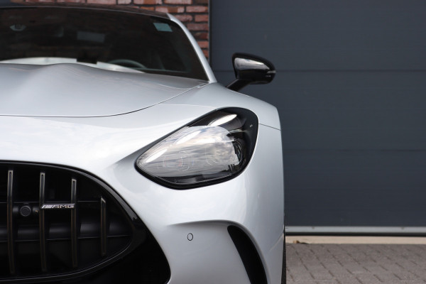 Mercedes-Benz AMG GT AMG 63 4MATIC+ Coupé | Keramisch | Carbon | AMG Dynamic+ | Achterasbesturing | Panoramadak | Performance-Stoelen | Multicountourstoelen | Burmester | Distronic+ |