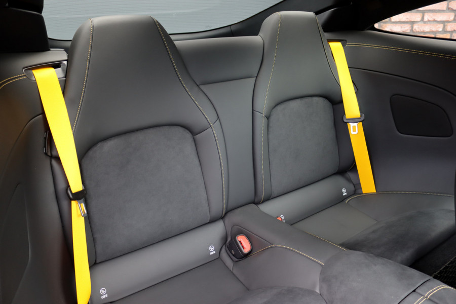 Mercedes-Benz AMG GT AMG 63 4MATIC+ Coupé | Keramisch | Carbon | AMG Dynamic+ | Achterasbesturing | Panoramadak | Performance-Stoelen | Multicountourstoelen | Burmester | Distronic+ |