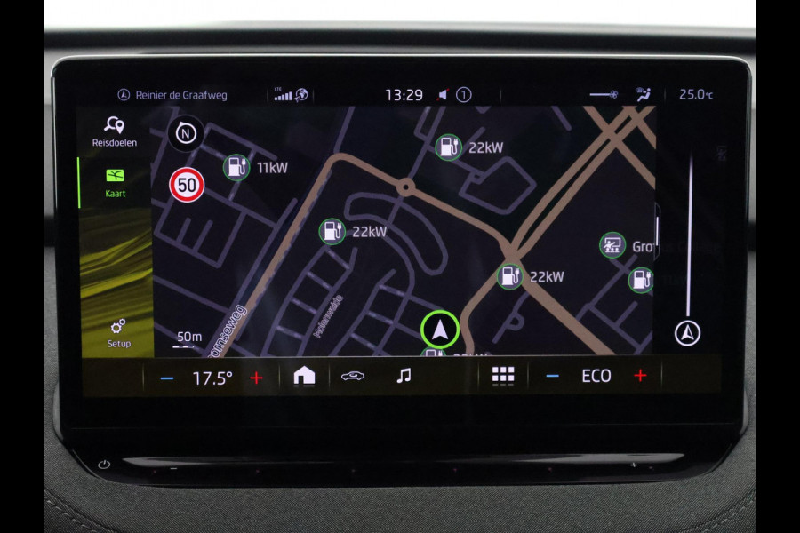Škoda ENYAQ iV 60 Two-Tone 400 km actieradius! | Navigatie | Parkeersensoren | Privacy Glass |