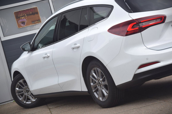 Ford FOCUS Wagon 1.0 EcoBoost Hybrid Titanium Style TREKHAAK/LED KOPLAMPEN/APPLE CARPLAY
