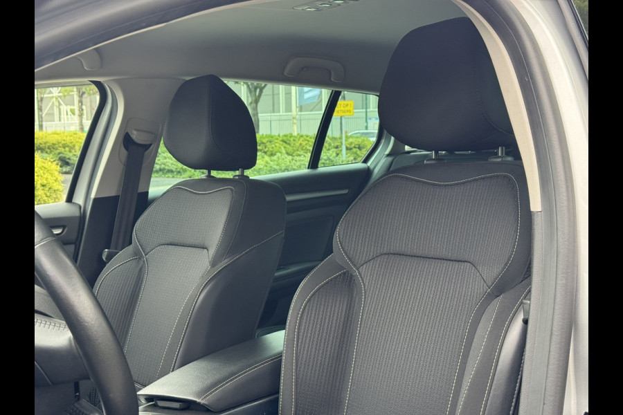 Renault Mégane Estate 1.3 TCe Zen | Navi, Carplay, Camera, Climate, Cruise, Licht/regens., 16'' LMV | Dealeronderhouden |