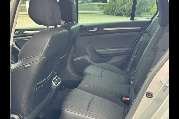 Renault Mégane Estate 1.3 TCe Zen | Navi, Carplay, Camera, Climate, Cruise, Licht/regens., 16'' LMV | Dealeronderhouden |