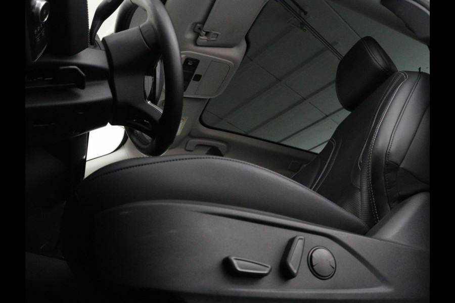Ford Mustang Mach-E Extended RWD 98 kWh | SOH 93,5% | Panoramadak | Trekhaak | 360 Camera | Adaptive cruise control | DAB radio | Stoel & stuurverwarming | Carplay | Bang & Olufsen | Climate control | Keyless | Navigatie