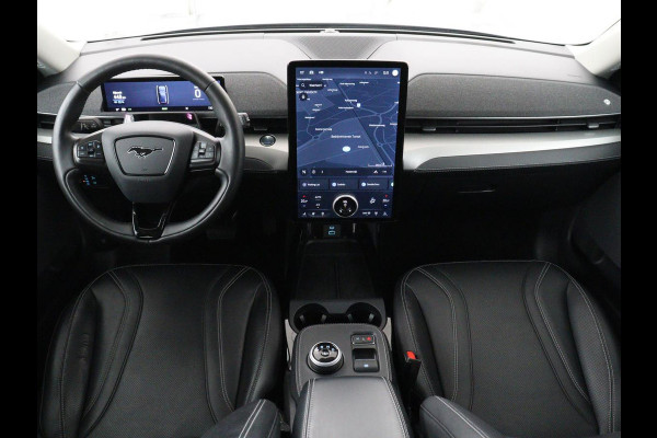 Ford Mustang Mach-E Extended RWD 98 kWh | SOH 93,5% | Panoramadak | Trekhaak | 360 Camera | Adaptive cruise control | DAB radio | Stoel & stuurverwarming | Carplay | Bang & Olufsen | Climate control | Keyless | Navigatie