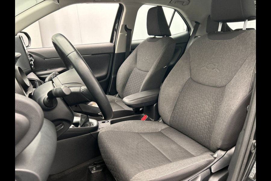 Toyota Yaris Cross 1.5 VVT-I Active | Origineel NL | Trekhaak | Lane Assist | Carplay | Camera | Cruise/Control |