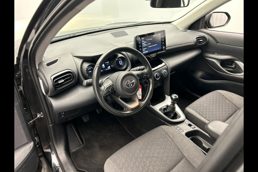 Toyota Yaris Cross 1.5 VVT-I Active | Origineel NL | Trekhaak | Lane Assist | Carplay | Camera | Cruise/Control |