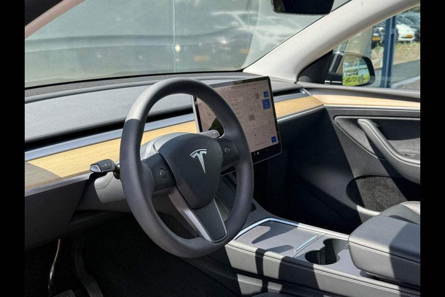 Tesla Model Y RWD 58 kWh LFP 93% SOH AUTOPILOT DEALER ONDERHOUDEN