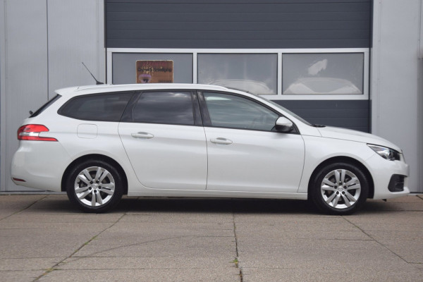 Peugeot 308 SW 1.2 PureTech Blue Lease Executive PANORAMADAK/APPLE CARPLAY/DEALER ONDERHOUDEN