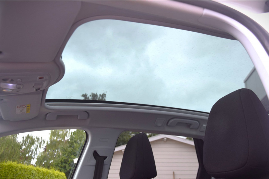 Peugeot 308 SW 1.2 PureTech Blue Lease Executive PANORAMADAK/APPLE CARPLAY/DEALER ONDERHOUDEN