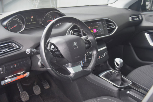 Peugeot 308 SW 1.2 PureTech Blue Lease Executive PANORAMADAK/APPLE CARPLAY/DEALER ONDERHOUDEN